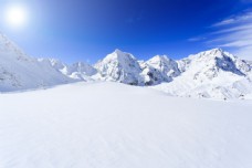 美丽雪山风景图片