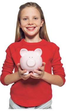存钱罐双手捧着猪钱猪的女孩图片
