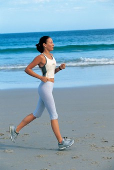女性健身跑步健身的性感美女图片